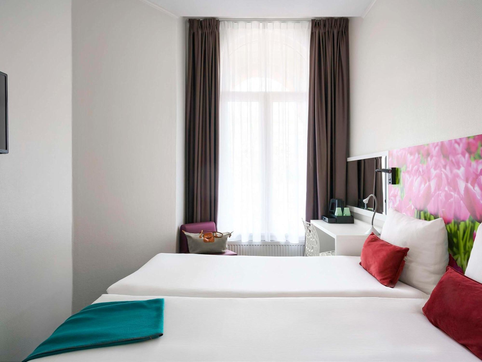 Ibis Styles Amsterdam City Bagian luar foto