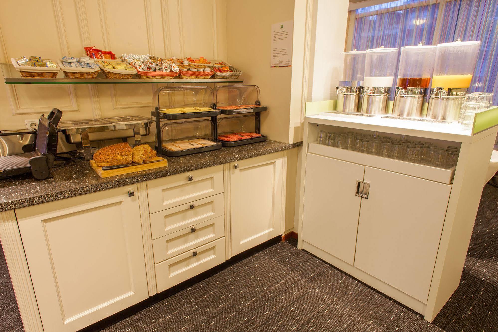 Ibis Styles Amsterdam City Bagian luar foto